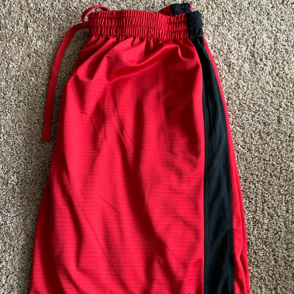 Mens Starter brand reversible gym shorts